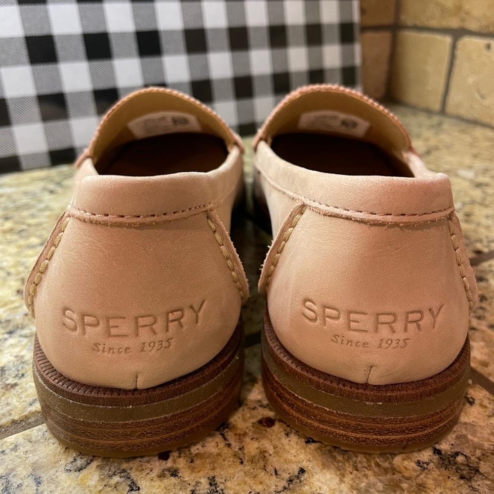 Sperry Women's Tan Loafers - Picture 5 of 6